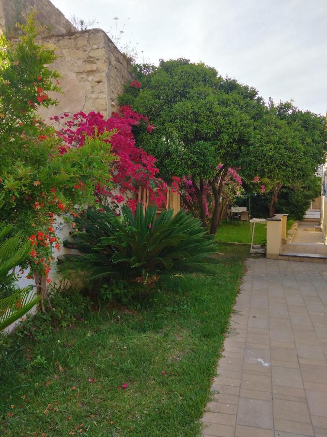 Villa Mazzella Прочида Экстерьер фото