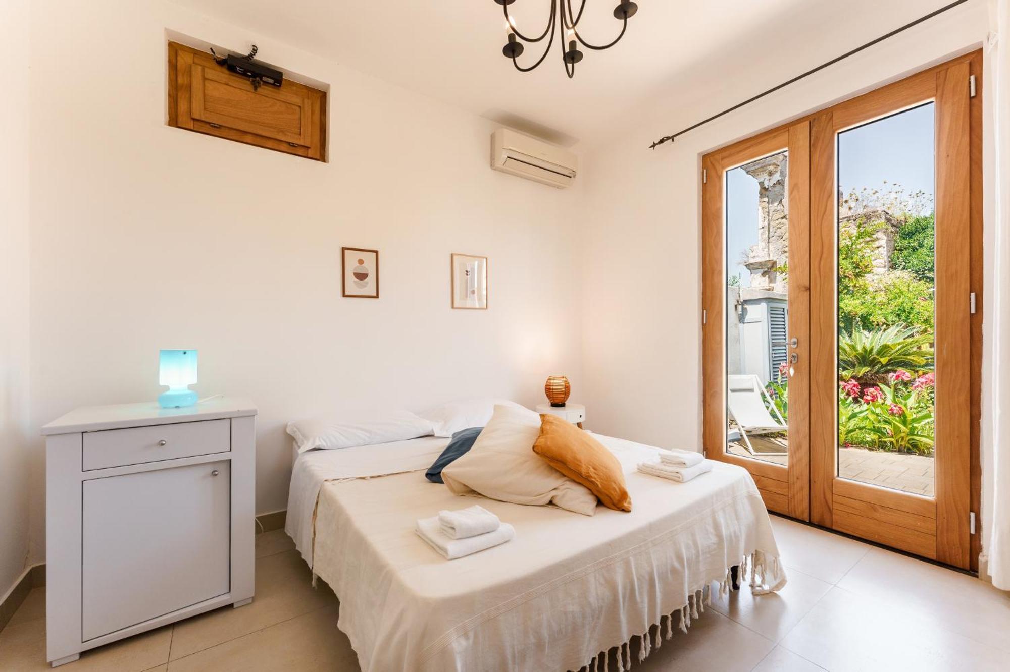 Villa Mazzella Прочида Экстерьер фото